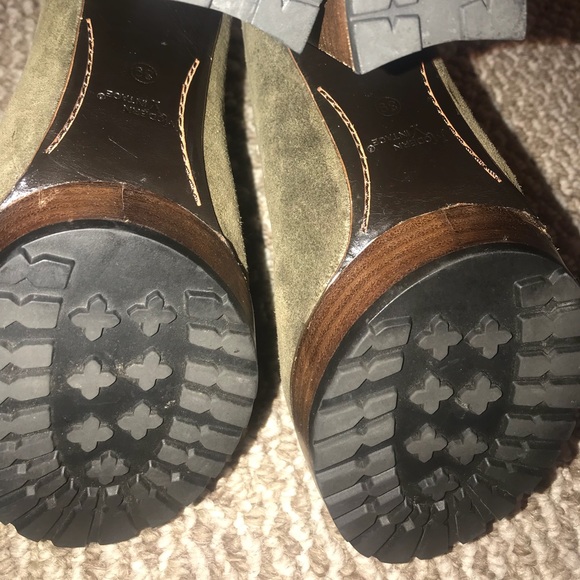 Modern vintage olive suede boots - Picture 6 of 8